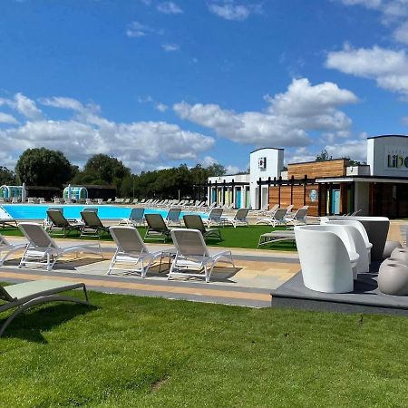 The Sunflower Luxury Caravan At Tattersall Lakes Hotel Tattershall Bagian luar foto